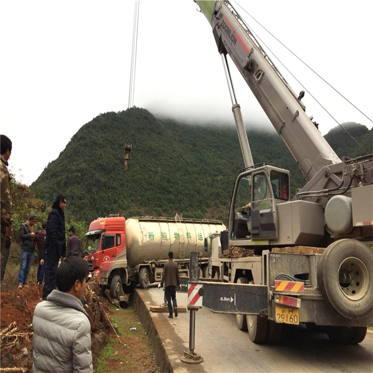 梁园吊车道路救援24小时